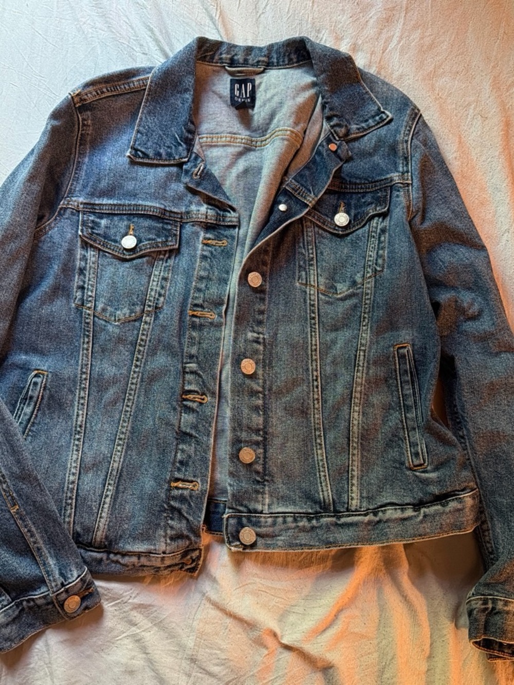 GAP Women’s Classic Blue Denim Jacket